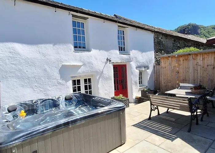 2 Double Bed Hottub District * Keswick (Cumbria)