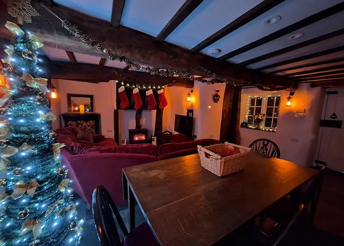 2 Double Bed Hottub District Semesterbostad *