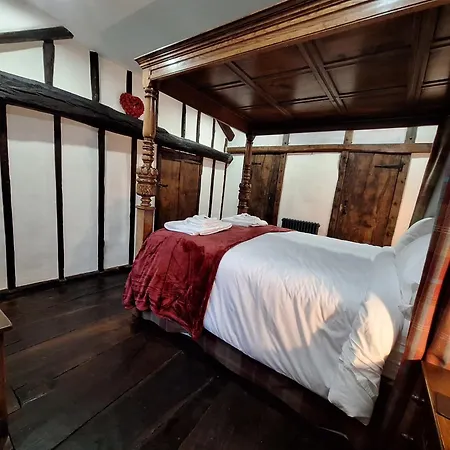 Дом отдыха 2 Double Bed Hottub District